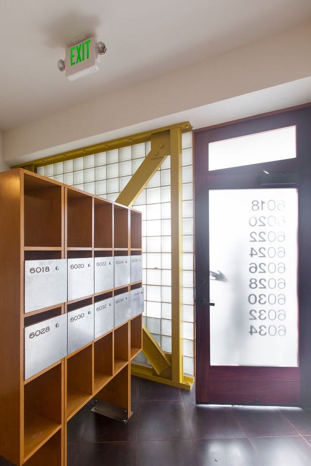 6030 Adeline St - Photo 6 of 40