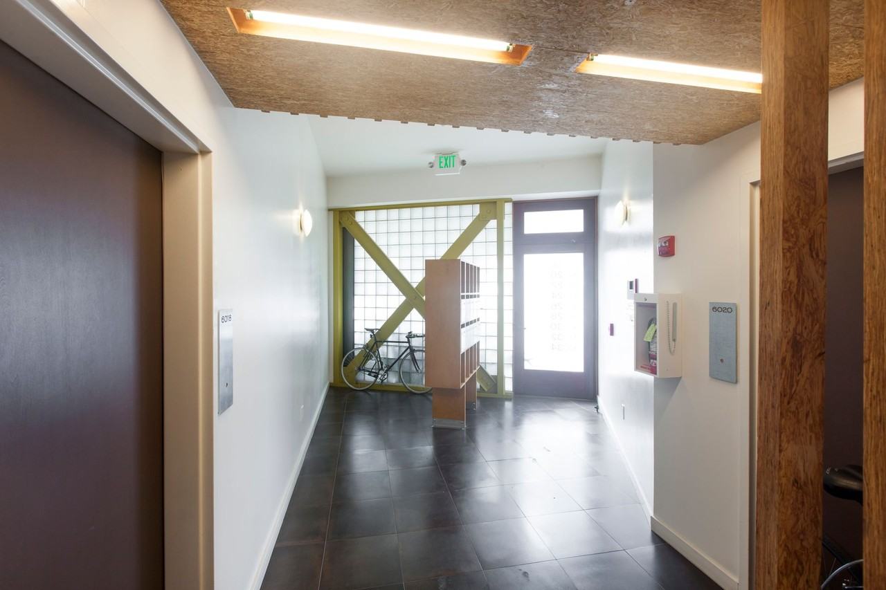 6030 Adeline St - Photo 7 of 40