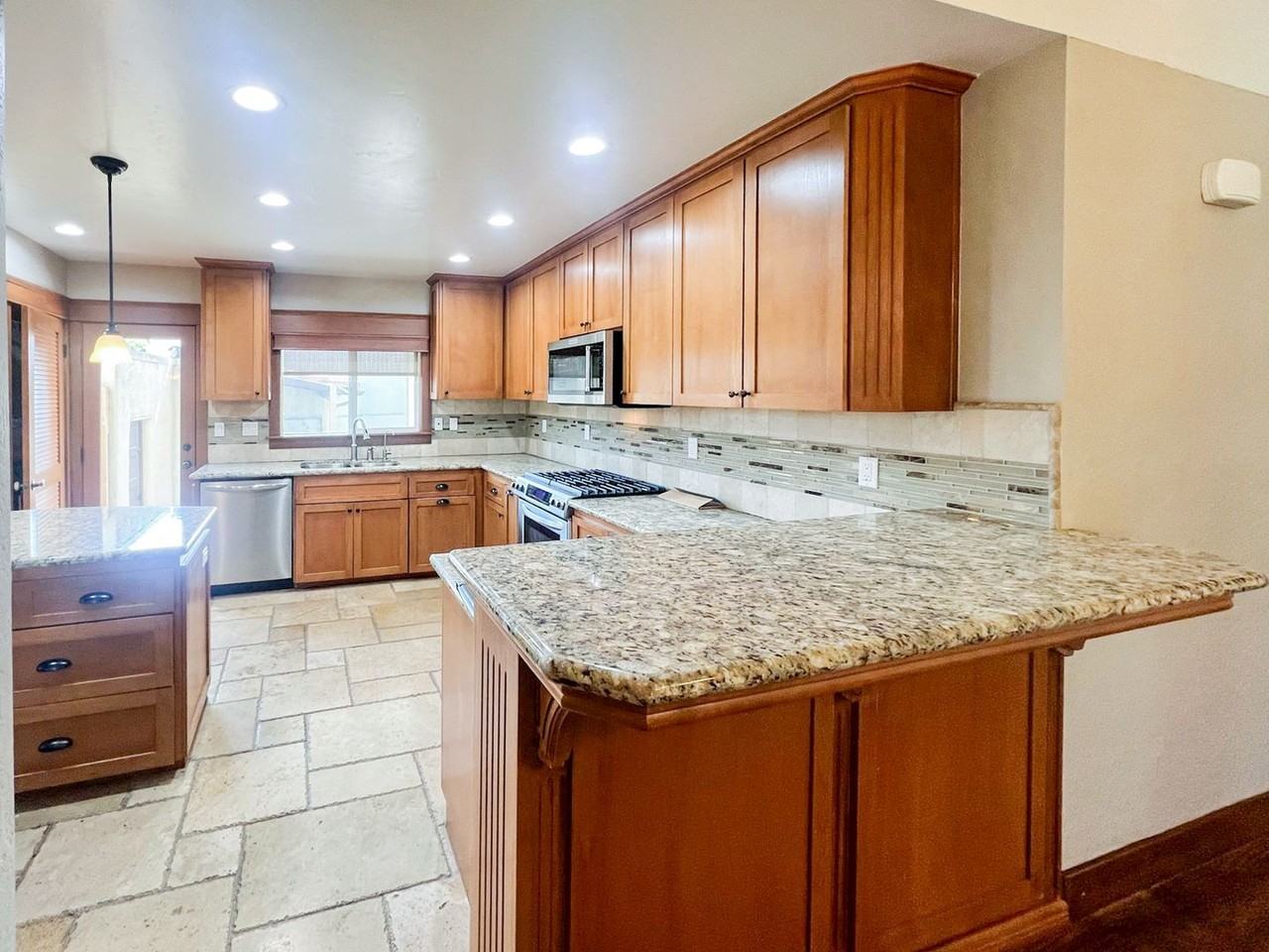 3031 Goldsmith St - Photo 6 of 18
