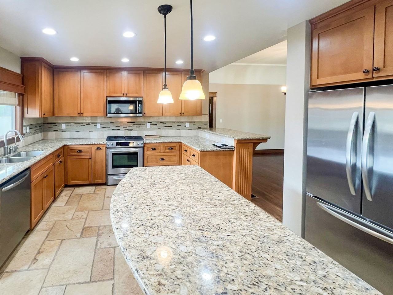 3031 Goldsmith St - Photo 7 of 18
