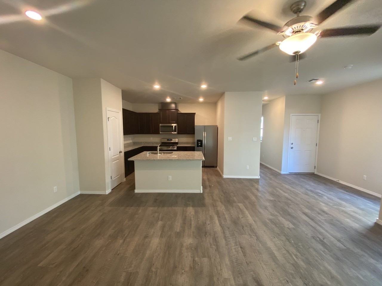 1524 Volponi Dr Se - Photo 2 of 31