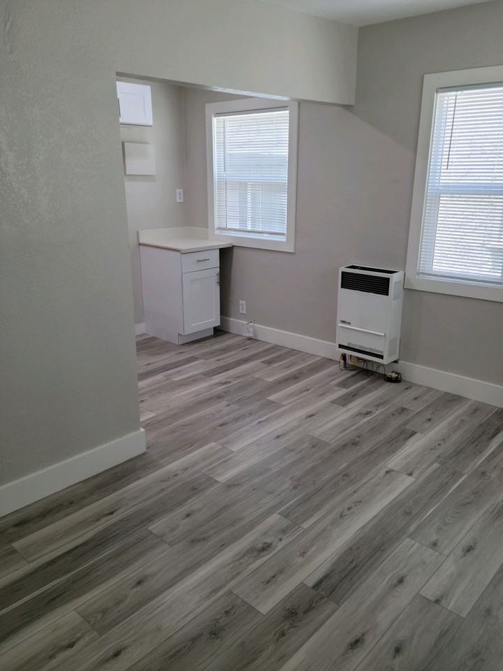 3346 1/4 Gassen Pl - Photo 3 of 10