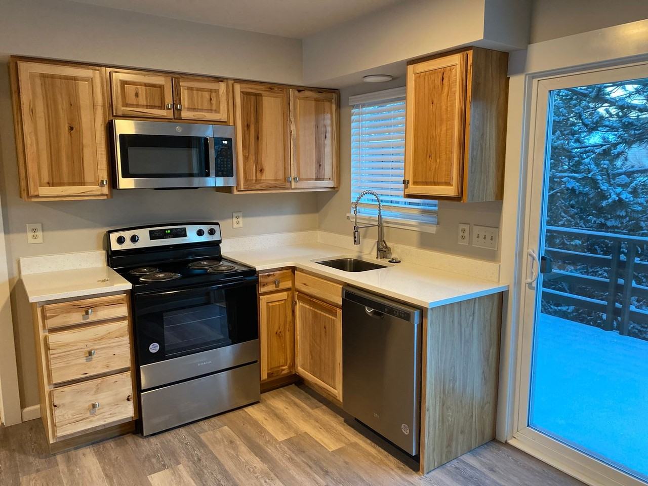 1871 NE Wichita Way - Photo 3 of 11