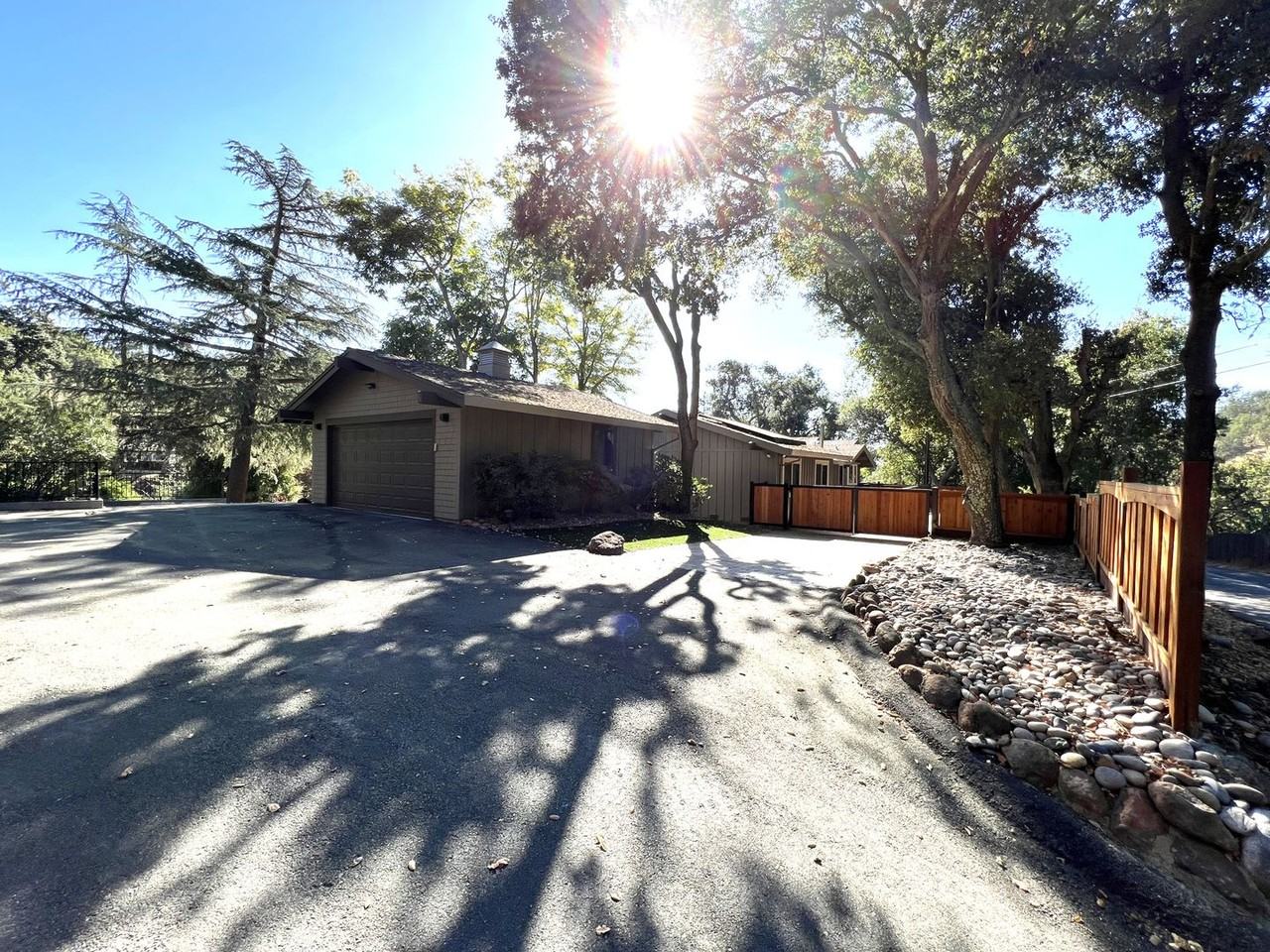 2626 2626 Mount Diablo Senic Blvd - Photo 2 of 36