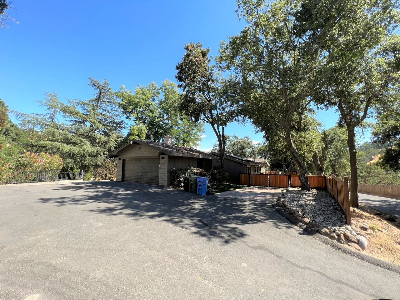2626 2626 Mount Diablo Senic Blvd - Photo 3 of 36