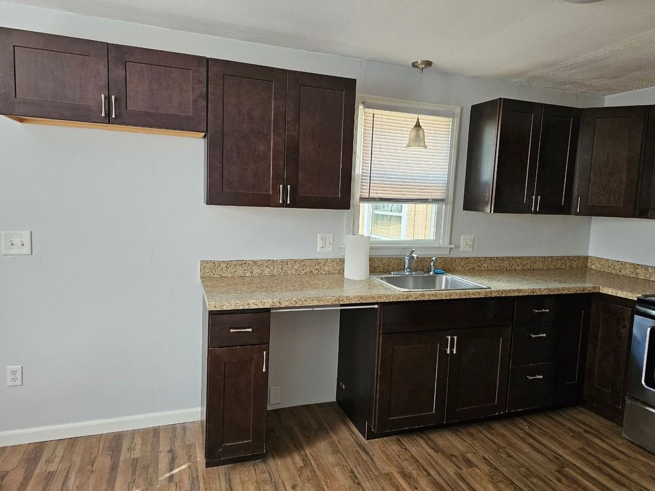 ANCHORED Rentals - Photo 2 of 7
