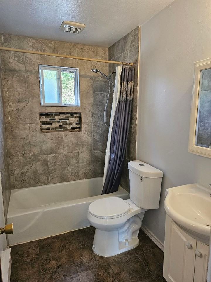 ANCHORED Rentals - Photo 3 of 7