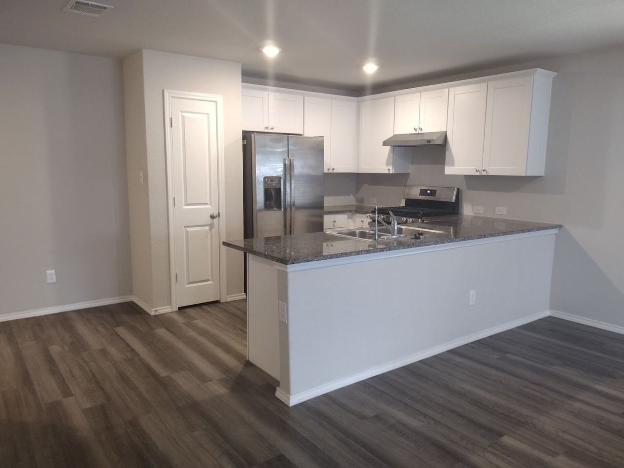 7722 Blue Gulf Dr - Photo 7 of 38