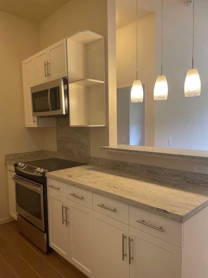 1800 Kaioo Dr #C503 - Photo 2 of 7