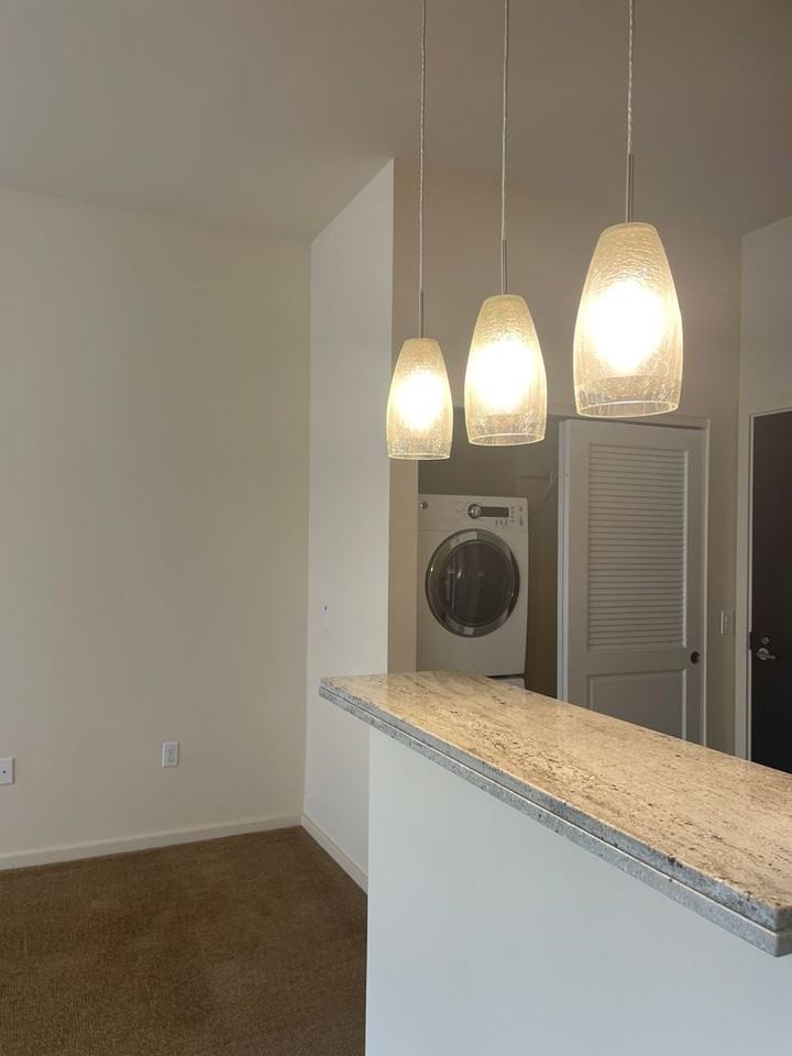 1800 Kaioo Dr #C503 - Photo 3 of 7