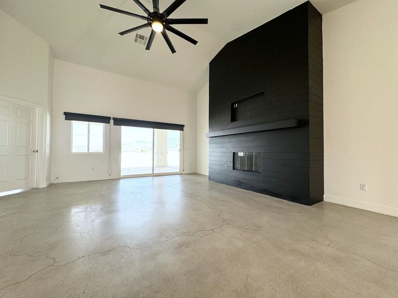 12775 Mountain View Rd - Photo 7 of 45