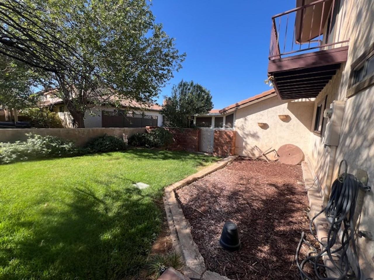 1050 E Brigham Rd - Photo 4 of 28