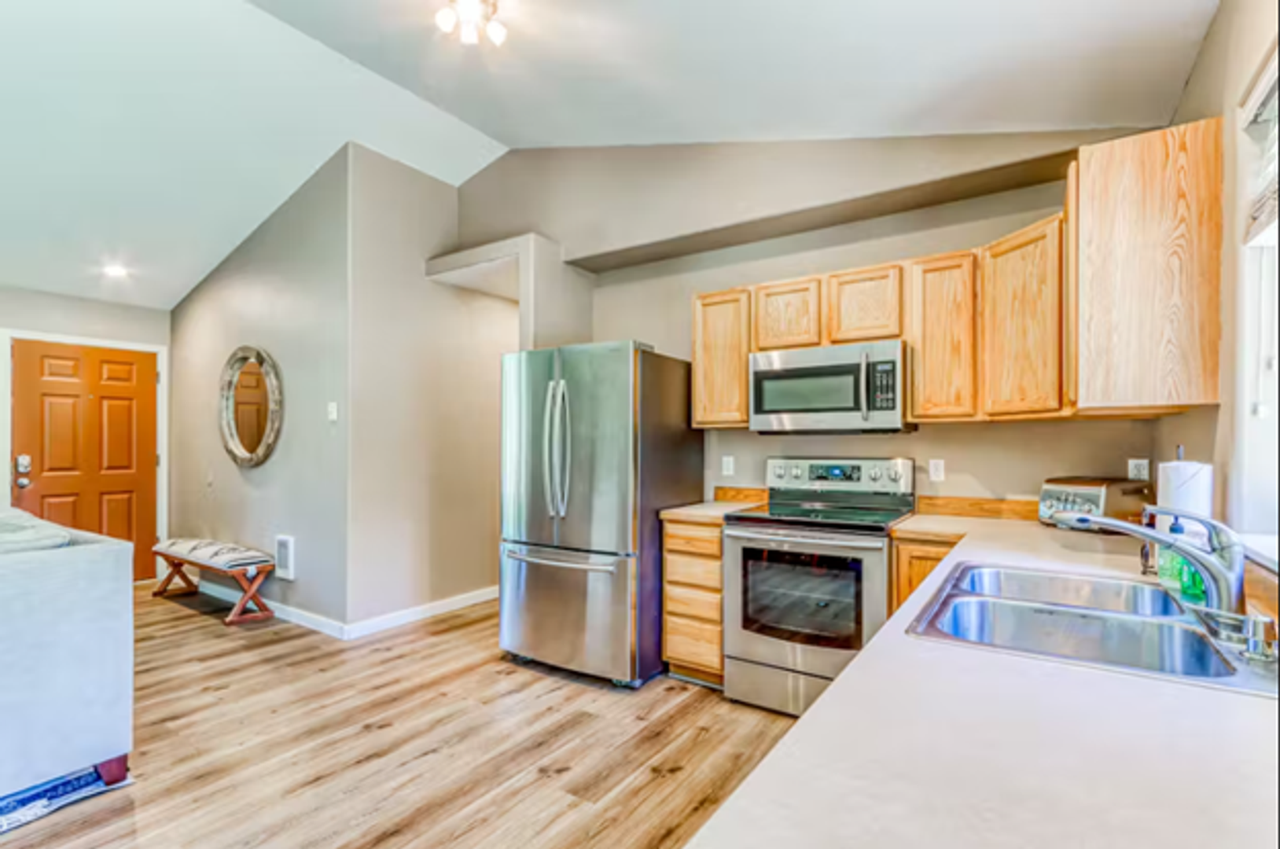 17455 Rail Dr - Photo 5 of 12