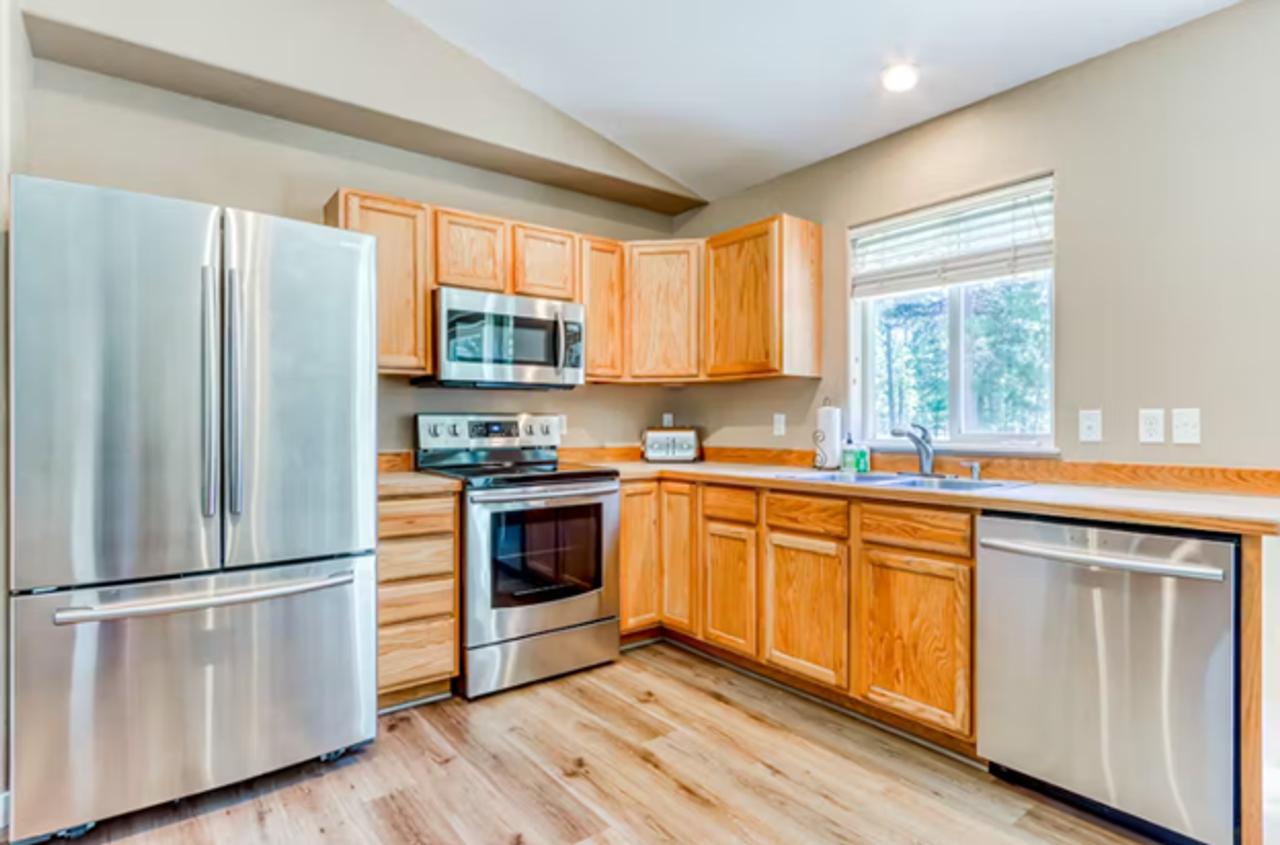 17455 Rail Dr - Photo 6 of 12