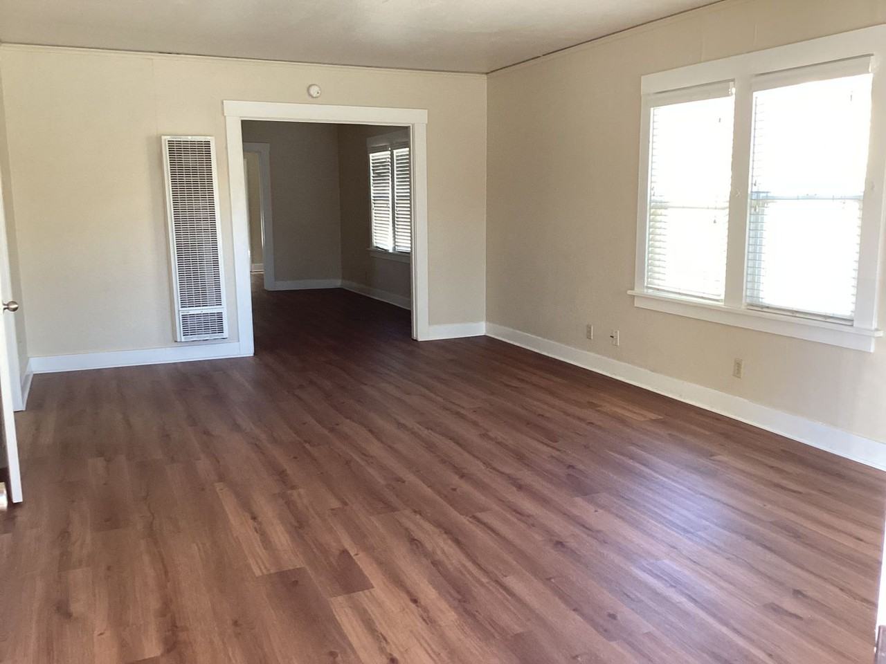 2226 Mission St - Photo 3 of 18