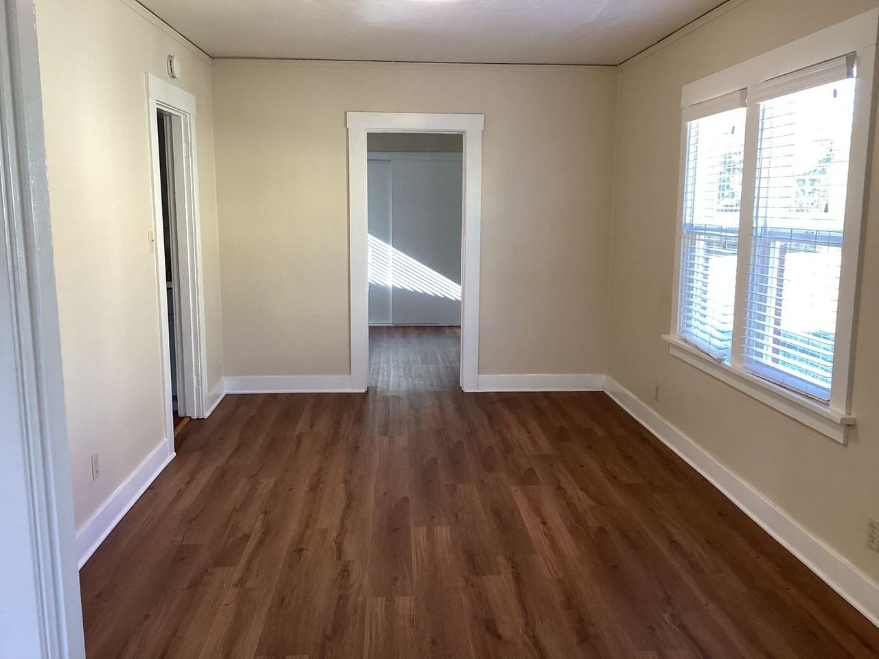 2226 Mission St - Photo 4 of 18