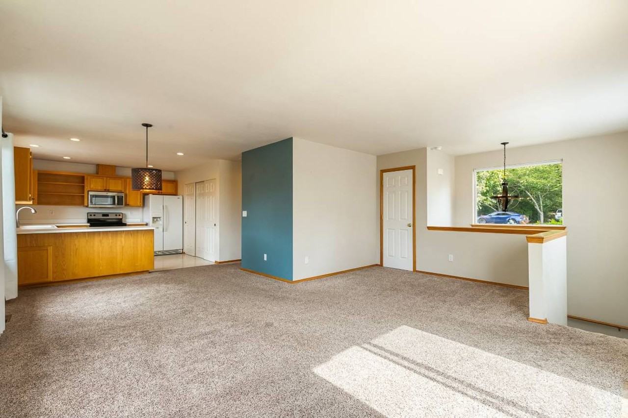 3013 Haggin St - Photo 2 of 18