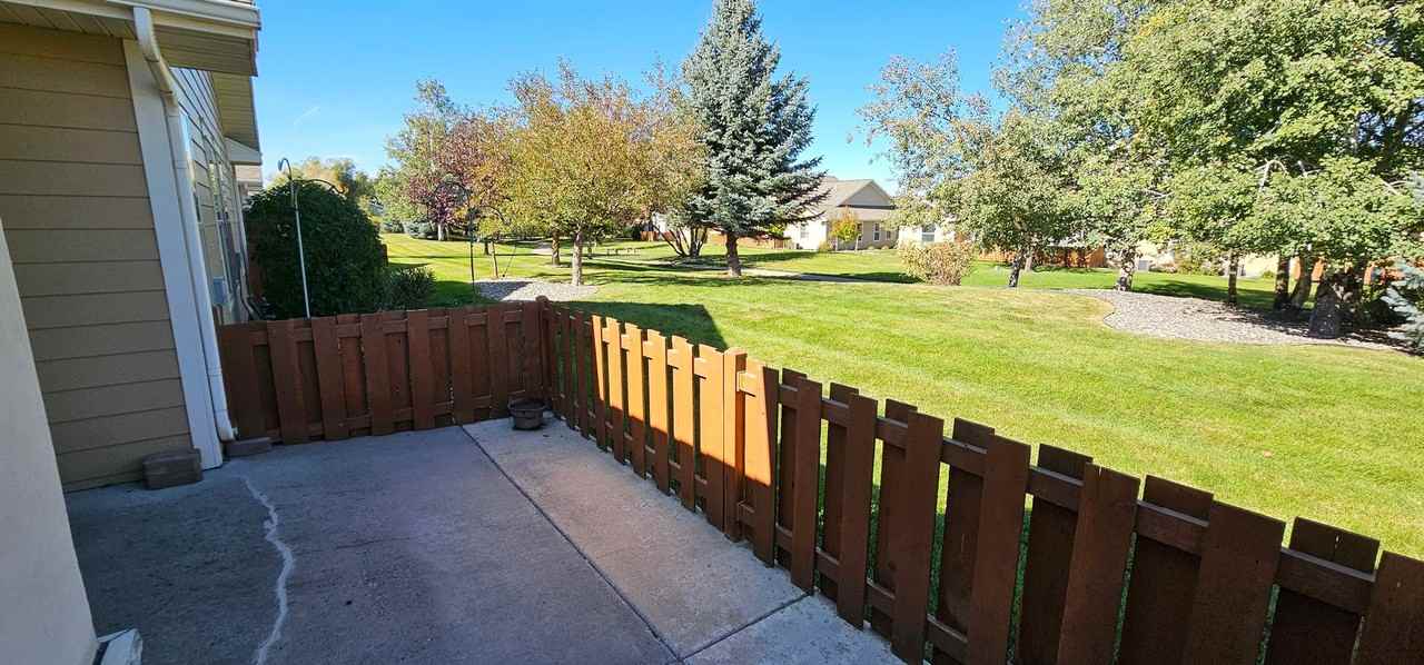 2334 W Beall St #1 - Photo 3 of 39