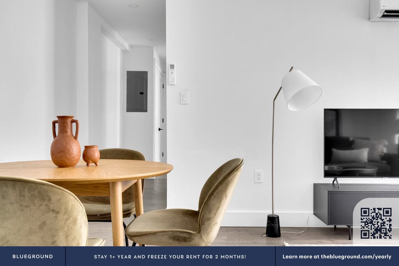 241 West 75th Street - Photo 7 of 21