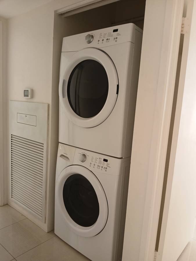 583 Kamoku St #1207 - Photo 7 of 21