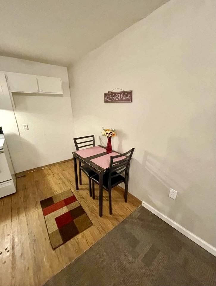 208 S Monroe Ave #NA - Photo 3 of 8