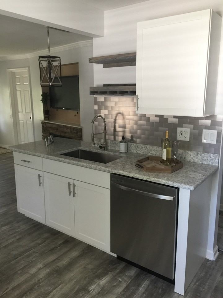 23 E 6th St #NA - Photo 4 of 17