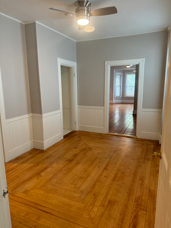 221 Valley St #221 - Photo 2 of 12