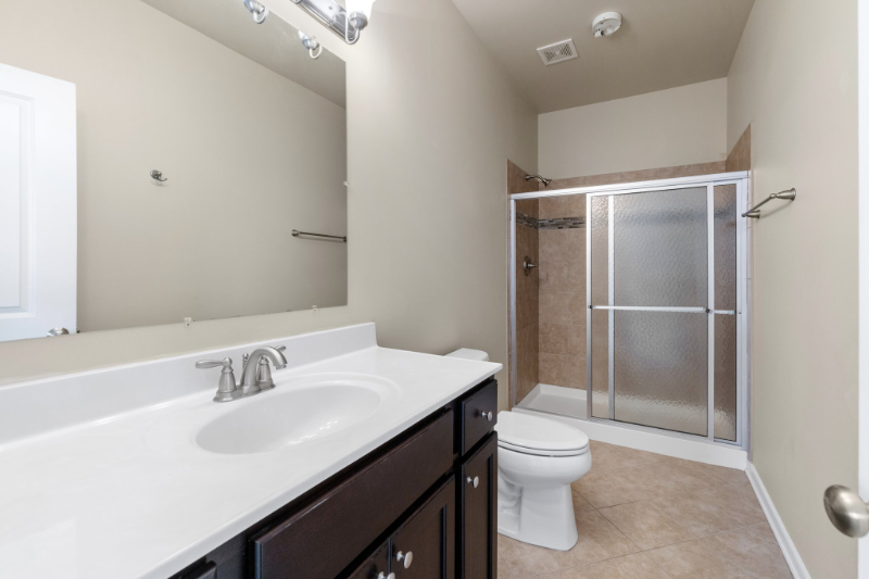 2102 E Broad St #B - Photo 4 of 20