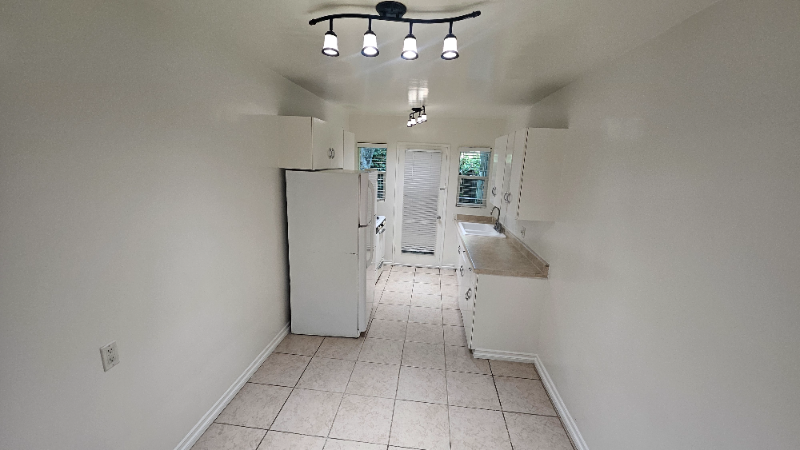 11950 Laurelwood Dr #2 - Photo 3 of 15