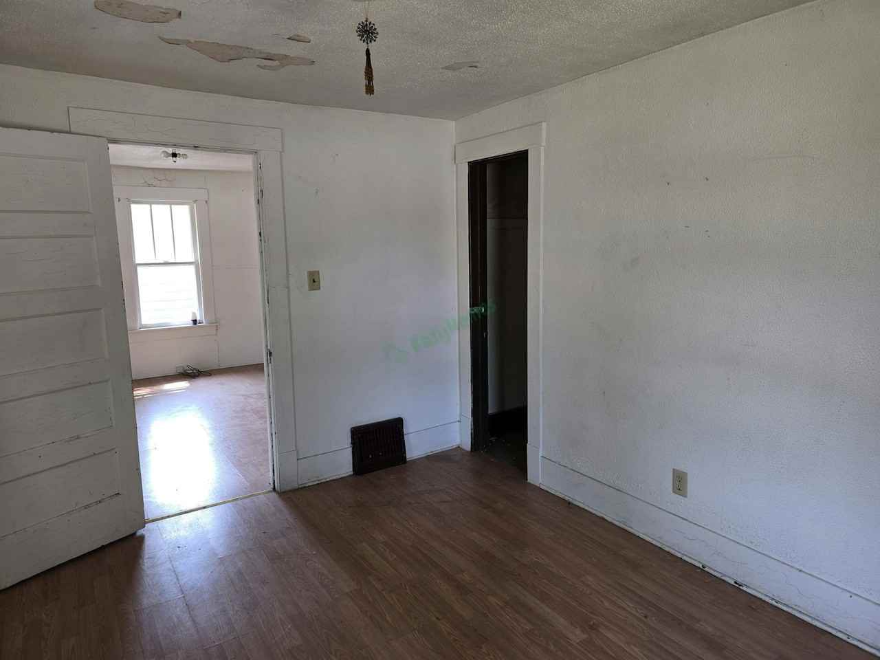 401 South 19th Street - Photo 4 of 14