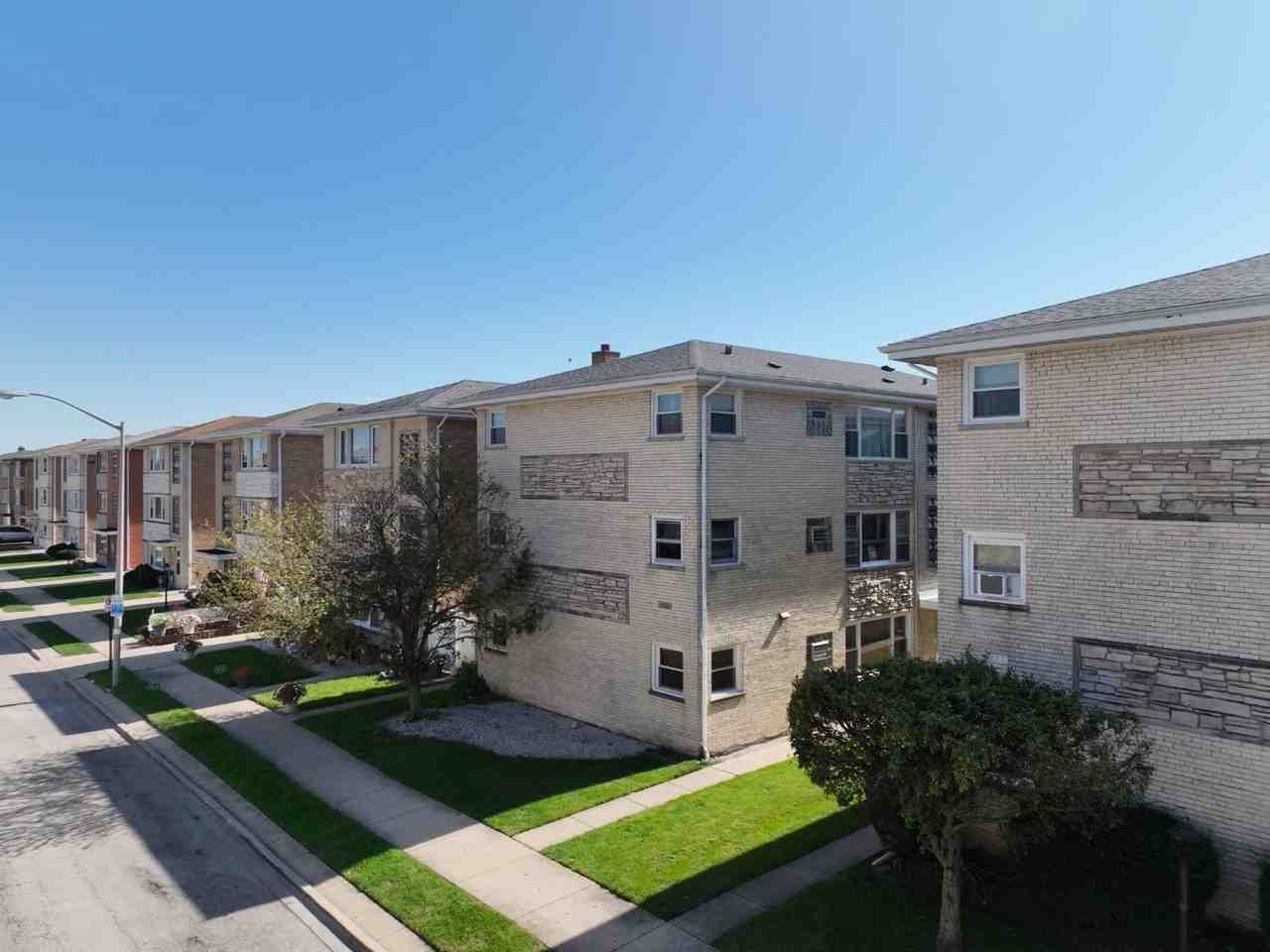 8228 Walsh Ln - Photo 2 of 21