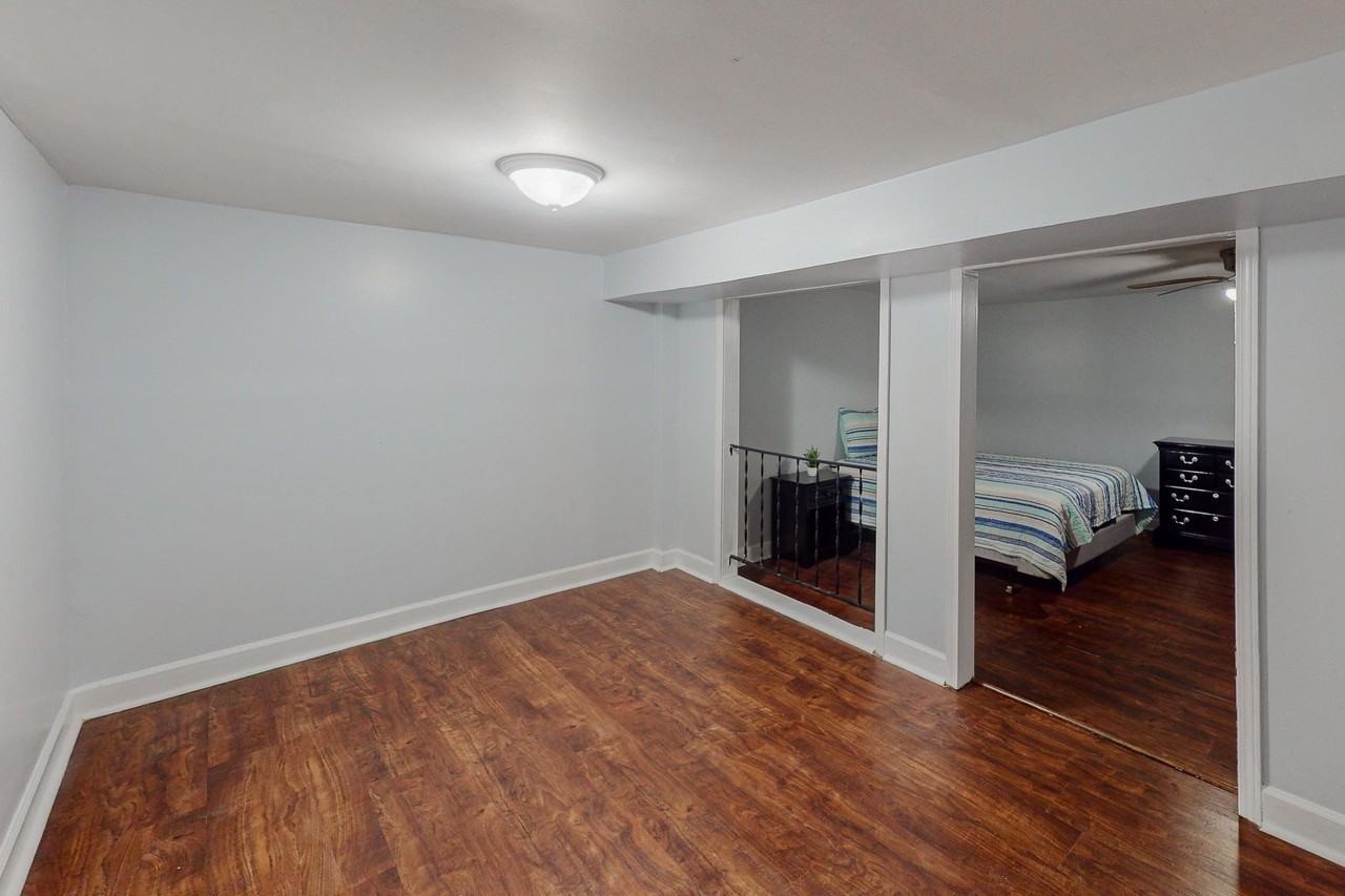 Candlelight Ln Sw - Photo 7 of 9