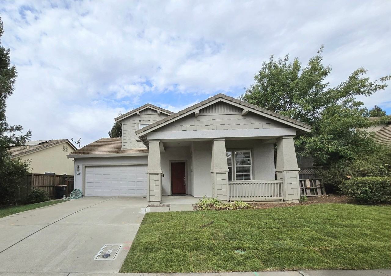 2509 Sloan St - Photo 2 of 30