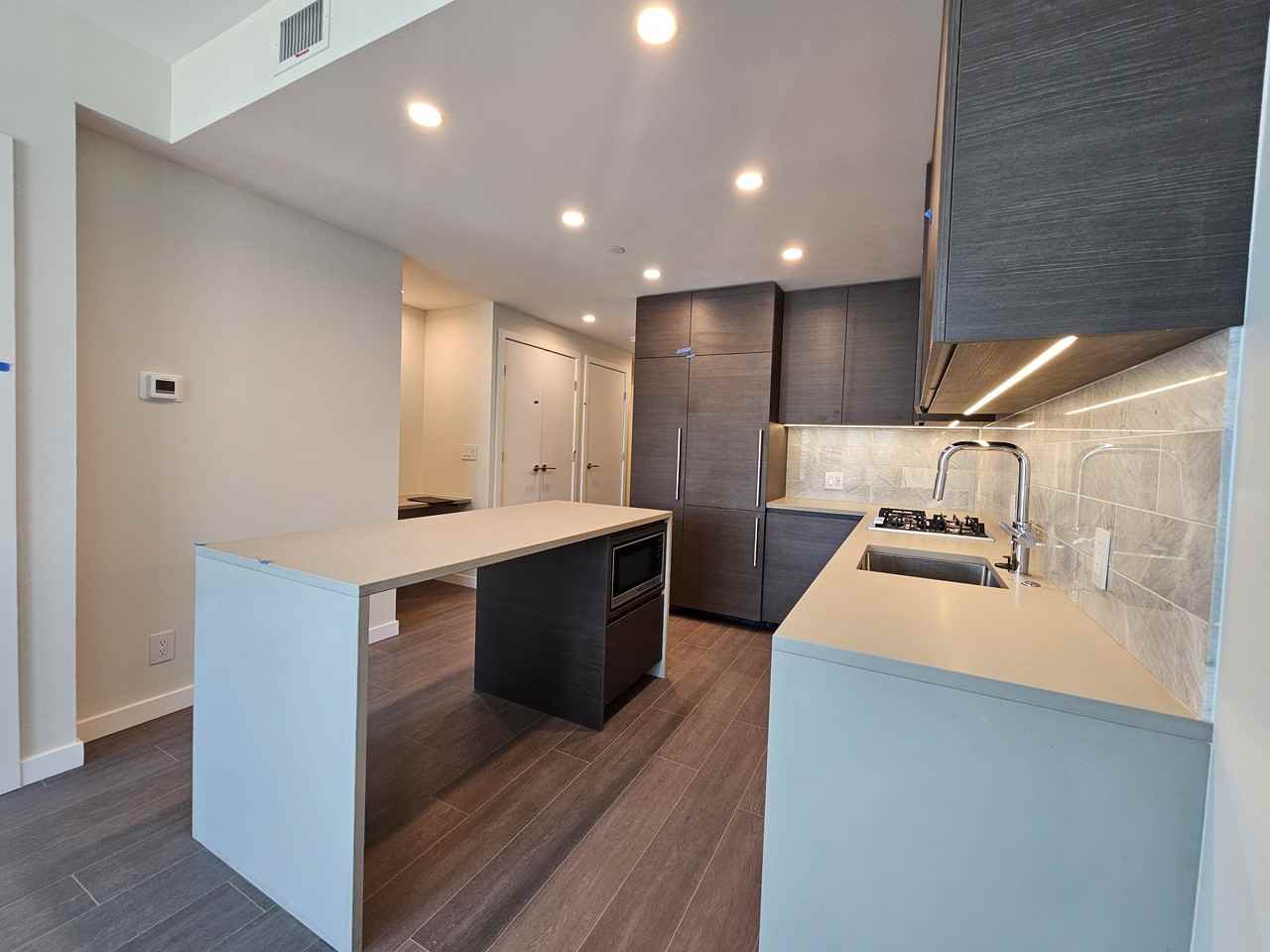 4168 Lougheed Highway - Photo 5 of 33