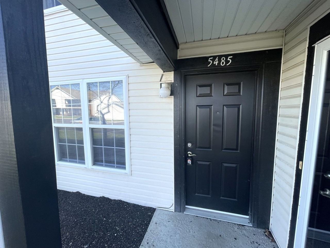 5485 Garden Rdg - Photo 2 of 15