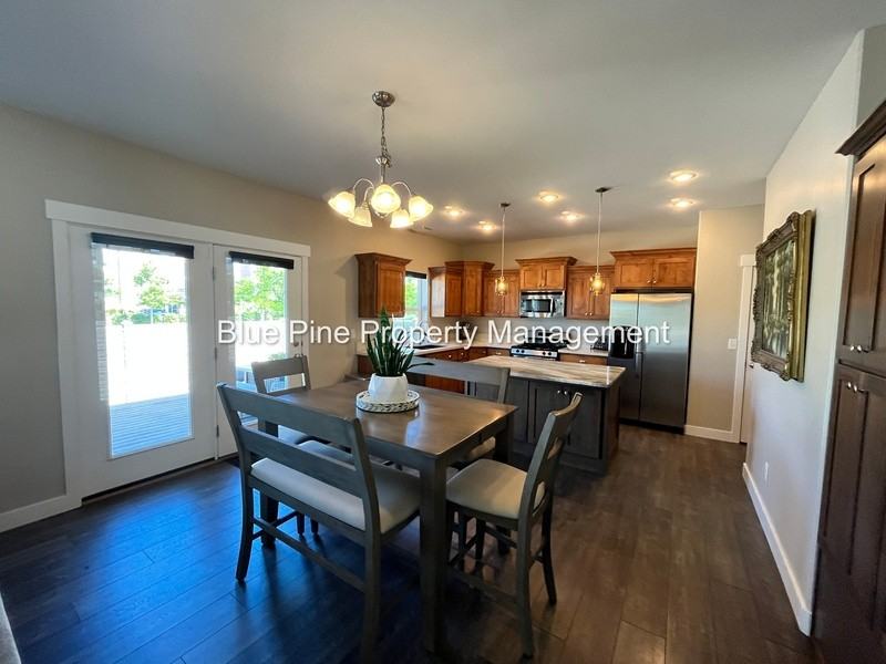1188 Saddleback Ridge Ct - Photo 6 of 32