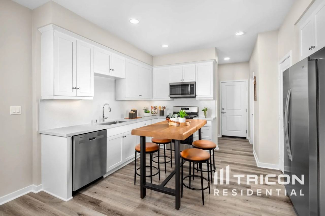 24693 Saber Ct Wildomar CA - Photo 3 of 25