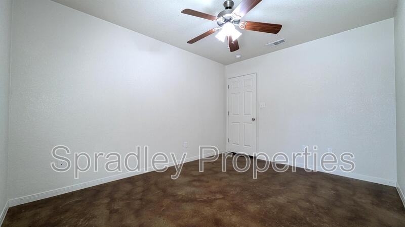 112B Andy Ln - Photo 4 of 9