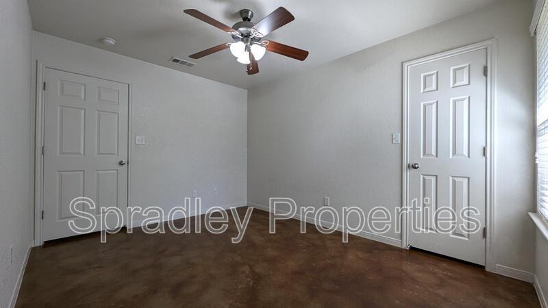 112B Andy Ln - Photo 6 of 9