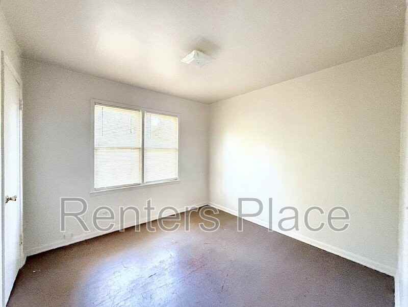 4324 N Iroquois Ave - Photo 6 of 12