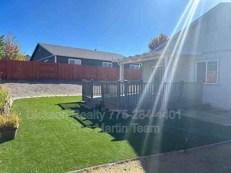 17471 Desert Lake Dr - Photo 3 of 20