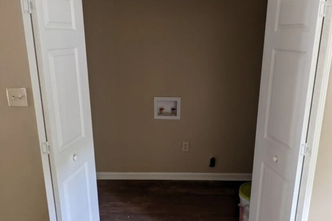 107 Sartain Dr Unit 121 - Photo 2 of 8