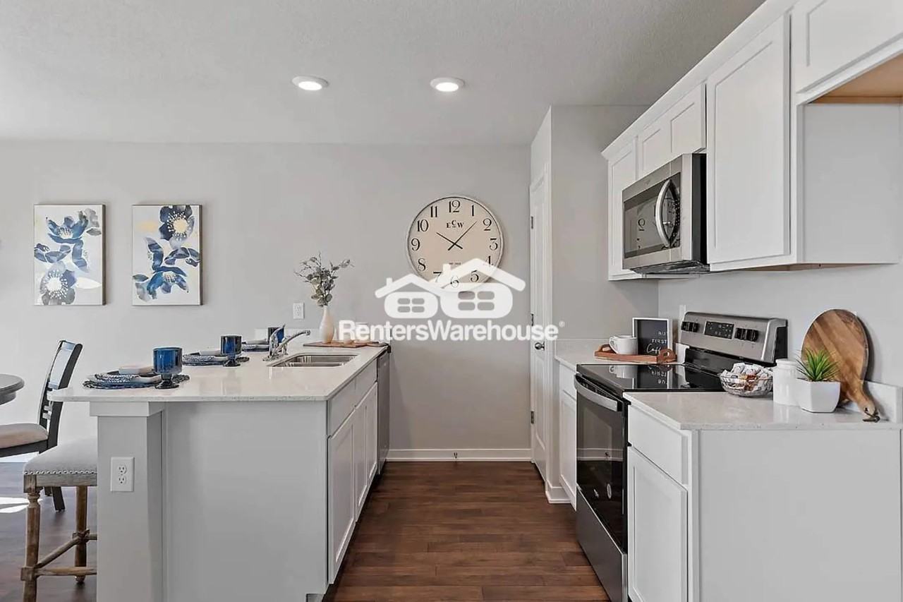 3505 10th Ave Sw - Photo 2 of 16