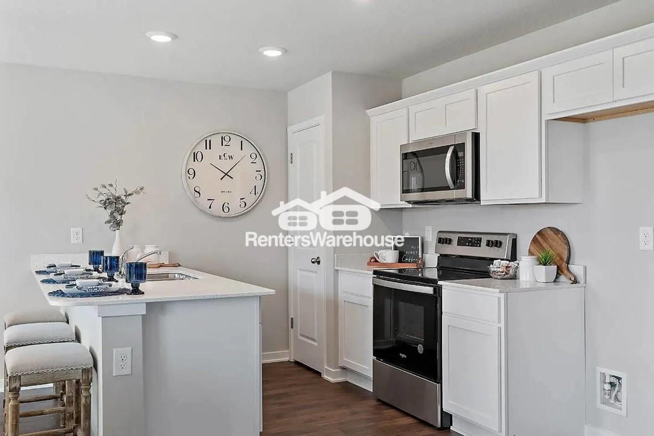 3505 10th Ave Sw - Photo 3 of 16