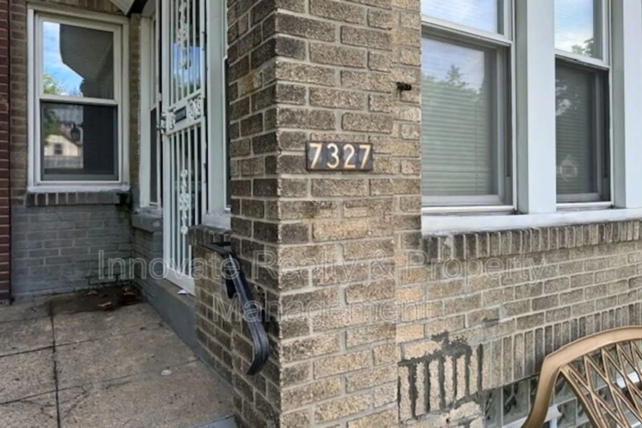 7327 Ogontz Ave - Photo 2 of 31