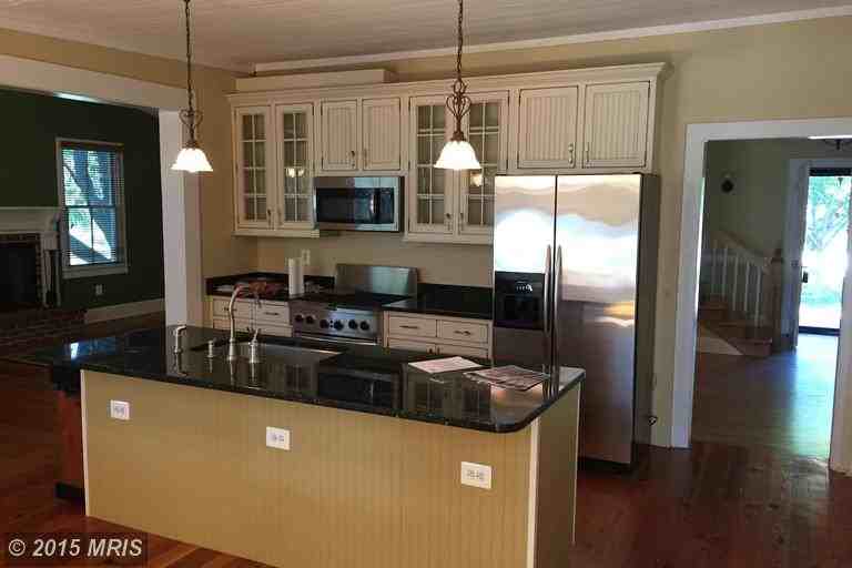 36649 W Main St - Photo 2 of 12