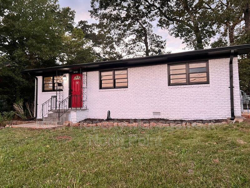 1645 Metropolitan Pkwy Sw #A - Photo 2 of 24