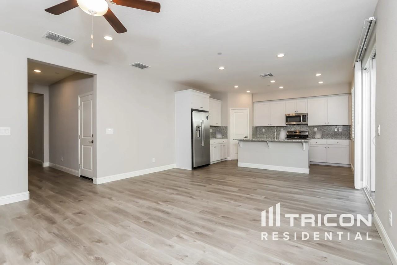 2129 2129 Comstock Lane Lincoln CA - Photo 2 of 20