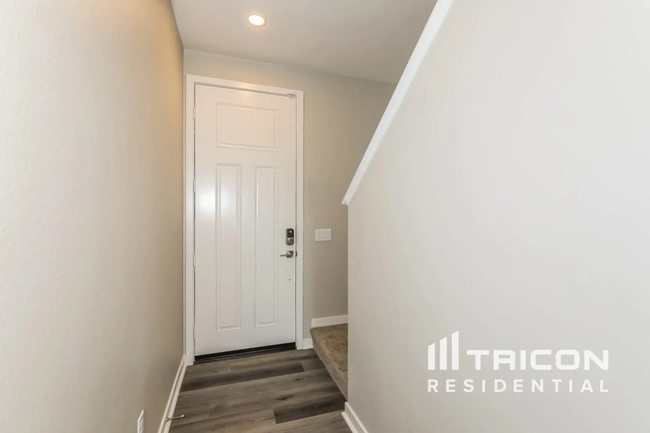 31555 Willowwood Way Menifee CA - Photo 2 of 26