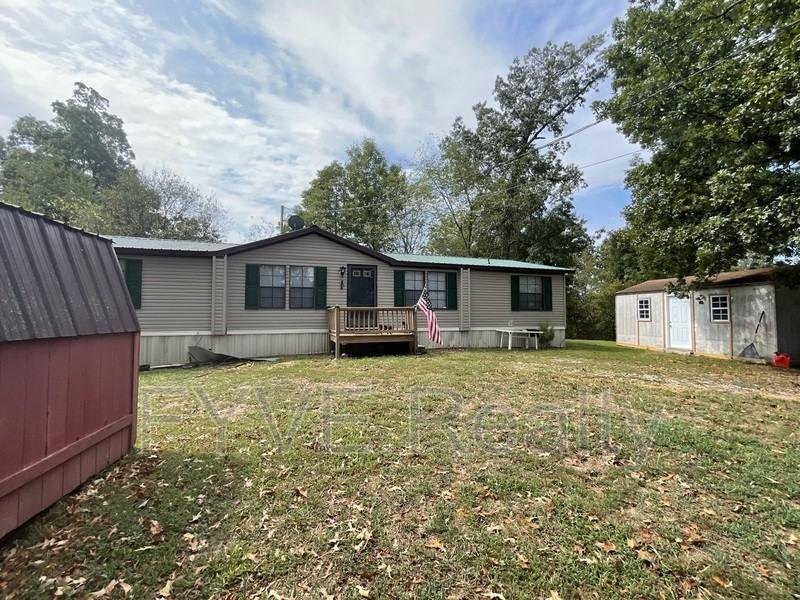 1990 Rock Quarry Rd - Photo 2 of 39